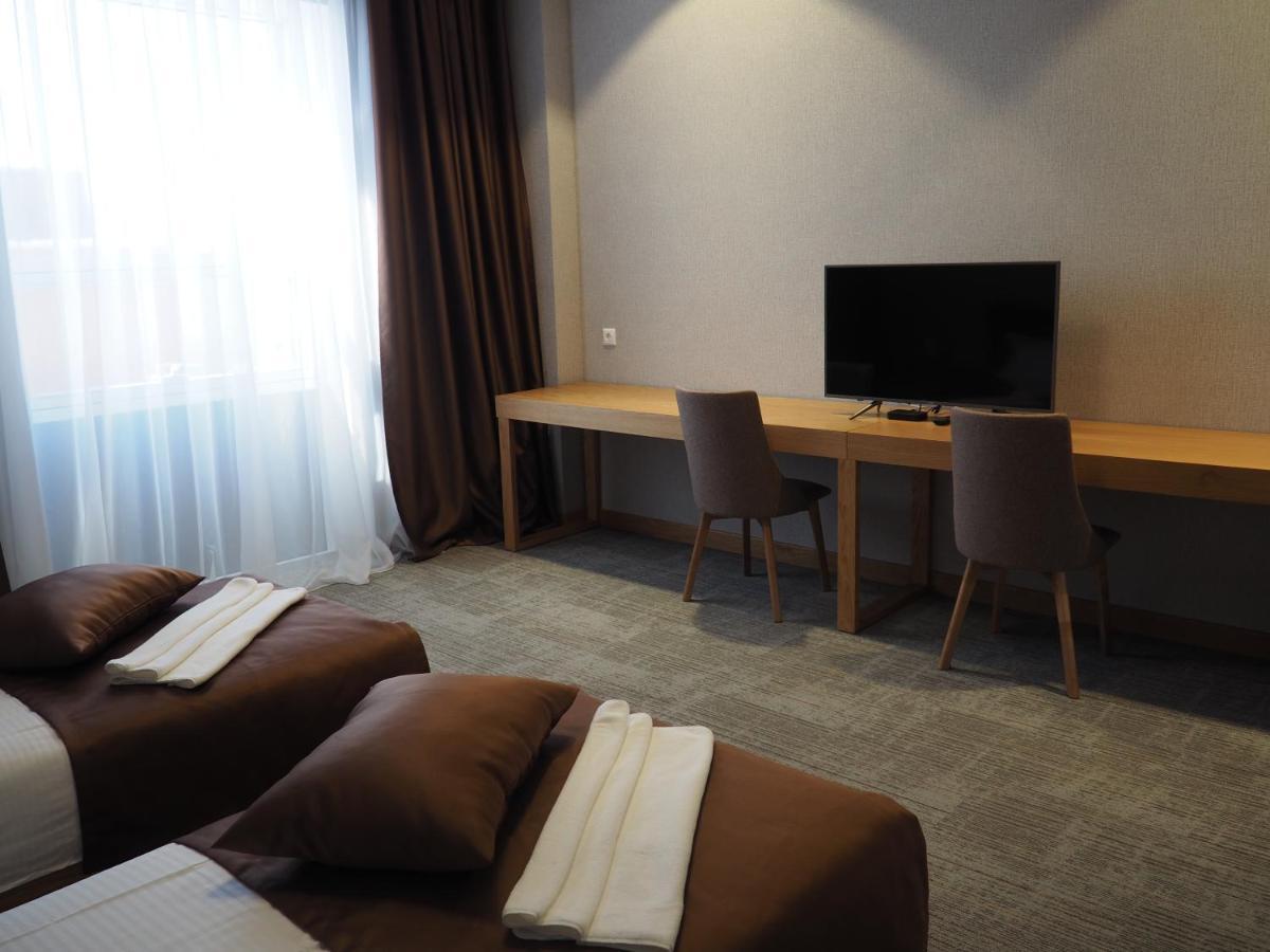 JJ Hotel Astana Eksteriør billede